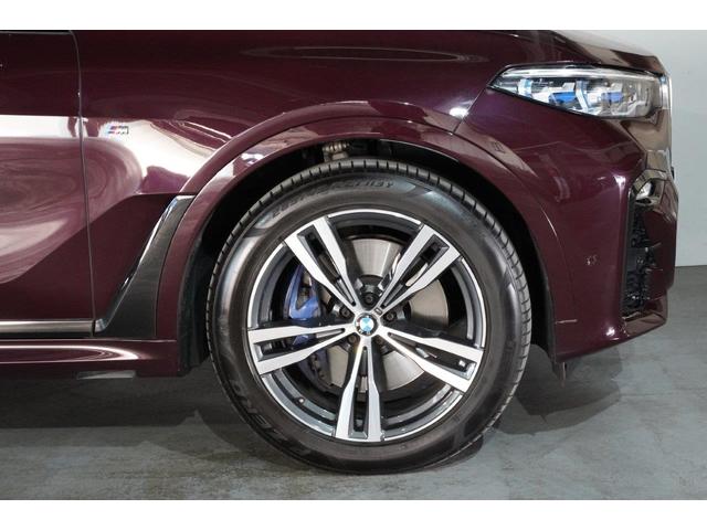 Ｘ７ ｘＤｒｉｖｅ　３５ｄ　Ｍスポーツ　ＢＭＷ認定中古車　２０２０年モデル　ウェルネス・パッケージ　スカイ・ラウンジ・サンルーフ　リヤ・エンターテインメント　２１インチ・アロイホイール　ハーマンカードン・オーディオ　ＡＣＣ（5枚目）