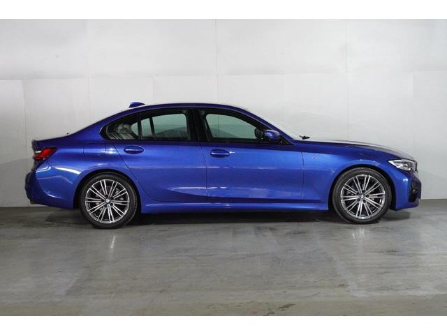 ３２０ｄ　ｘＤｒｉｖｅＭスポーツハイラインパッケージ　ＢＭＷ認定中古車　２０２２年モデル　オイスター・レザーシート　コンフォート・パッケージ　１８インチ・アロイホイール　ＬＥＤヘッドライト　ＢＬＵＥＴＯＯＴＨ　ＥＴＣ２．０　ＡＣＣ　衝突軽減　車線逸脱警告(4枚目)