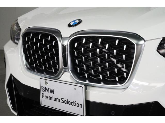 Ｘ４ ｘＤｒｉｖｅ　２０ｄ　Ｍスポーツ　ＢＭＷ認定中古車　２０２２年モデル　ブラック・レザーシート　シートヒーター　セレクト・パッケージ　電動・ガラスサンルーフ　ファインウッド・インテリアトリム　２０インチ・アロイホイール　デジタルキー（6枚目）