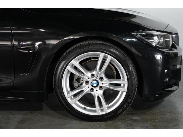 ４シリーズ ４２０ｉクーペ　Ｍスピリット　ＢＭＷ認定中古車　２０１９年モデル　前後バンパーセンサー　バックカメラ　衝突軽減ブレーキ　車線逸脱警告　アクティブ・クルーズ・コントロール（ＡＣＣ）１８インチ・アロイホイール　スマートキー（5枚目）