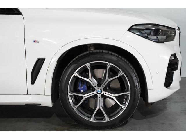 Ｘ５ ｘＤｒｉｖｅ　３５ｄ　ＢＭＷ認定中古車　２０１９年モデル　コンフォート・パッケージ　プラス・パッケージ　電動・パノラマサンルーフ　ファインウッド・インテリアトリム　ハーマンカードン・オーディオ　２１インチ・アロイホイール（5枚目）