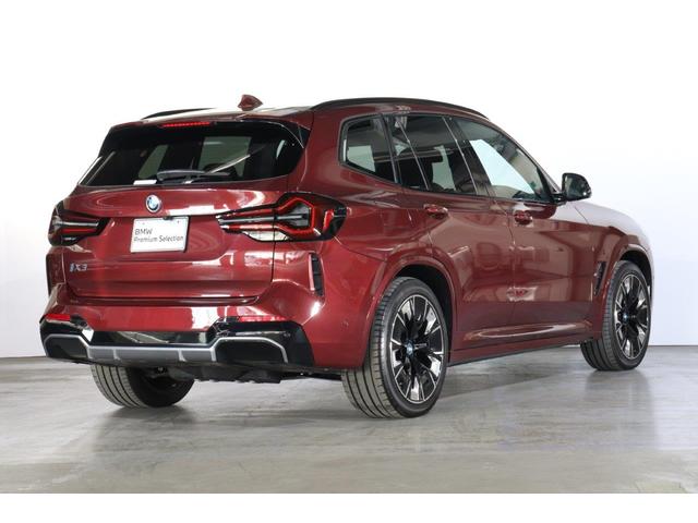 ｉＸ３ 　ＢＭＷ認定中古車　車線逸脱警告　衝突軽減ブレーキ　アクティブクルーズコントロールシステム　ブラックレザーシート　２０インチアルミホイール（3枚目）