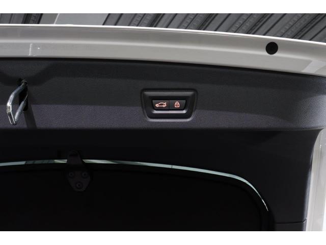 ｉ４ Ｍ５０　ＢＭＷ認定中古車　２０２３年モデル　ブラック・ヴァ―ネスカ・レザーシート　フロント・シートヒーター　１９インチ・アロイホイール車線逸脱警告　衝突軽減ブレーキ　キック開閉なし　スマートキー（22枚目）