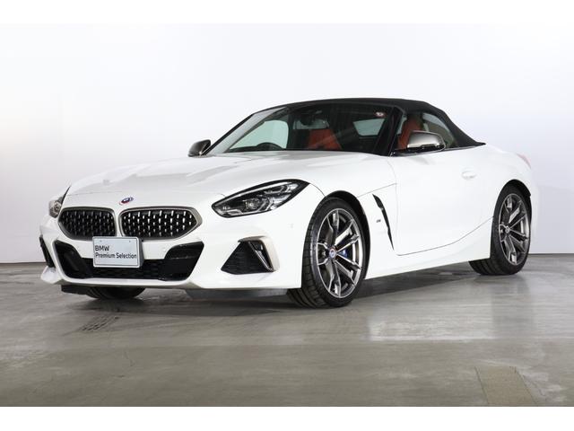 Ｚ４ Ｍ４０ｉ　ＢＭＷ認定中古車　２０２３年モデル　マグマレッド・レザーシート　シートヒーター　アルミメッシュ・インテリアトリム　ＬＥＤヘッドライト　電動幌　車線逸脱警告　衝突軽減ブレーキ　スマートキー（3枚目）