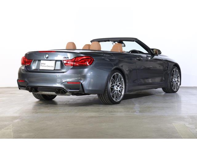 Ｍ４ Ｍ４カブリオレ　コンペティション　ＢＭＷ認定中古車　２０１９年モデル　アロマブラウン・レザーシート　シートヒーター　ＬＥＤヘッドライト　ＤＣＴ（デュアル・クラッチ・トランスミッション）車線逸脱警告　衝突軽減　前後バンパーセンサー（3枚目）
