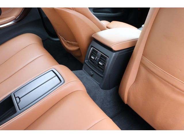 Ｍ４ Ｍ４カブリオレ　コンペティション　ＢＭＷ認定中古車　２０１９年モデル　アロマブラウン・レザーシート　シートヒーター　ＬＥＤヘッドライト　ＤＣＴ（デュアル・クラッチ・トランスミッション）車線逸脱警告　衝突軽減　前後バンパーセンサー（13枚目）
