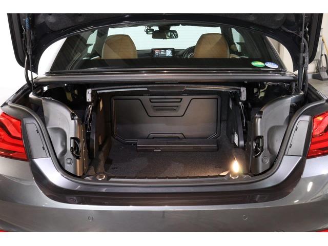 Ｍ４ Ｍ４カブリオレ　コンペティション　ＢＭＷ認定中古車　２０１９年モデル　アロマブラウン・レザーシート　シートヒーター　ＬＥＤヘッドライト　ＤＣＴ（デュアル・クラッチ・トランスミッション）車線逸脱警告　衝突軽減　前後バンパーセンサー（26枚目）