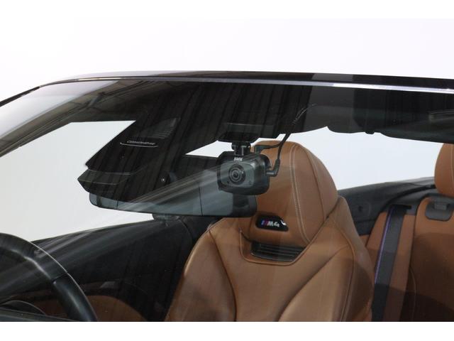 Ｍ４ Ｍ４カブリオレ　コンペティション　ＢＭＷ認定中古車　２０１９年モデル　アロマブラウン・レザーシート　シートヒーター　ＬＥＤヘッドライト　ＤＣＴ（デュアル・クラッチ・トランスミッション）車線逸脱警告　衝突軽減　前後バンパーセンサー（37枚目）