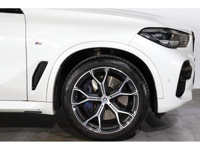 Ｘ５ ｘＤｒｉｖｅ　４０ｄ　Ｍスポーツ　ＢＭＷ認定中古車　衝突被害軽減ブレーキ　アクティブクルーズコントロール　ヘッドアップディスプレイ　電動ガラスサンルーフ　メモリー機能付き電動パワーシート　シートヒーター　ハンドルヒーター（5枚目）