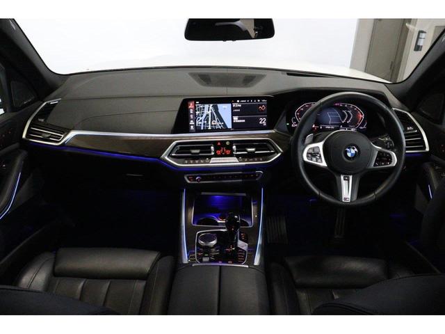 Ｘ５ ｘＤｒｉｖｅ　４０ｄ　Ｍスポーツ　ＢＭＷ認定中古車　衝突被害軽減ブレーキ　アクティブクルーズコントロール　ヘッドアップディスプレイ　電動ガラスサンルーフ　メモリー機能付き電動パワーシート　シートヒーター　ハンドルヒーター（6枚目）