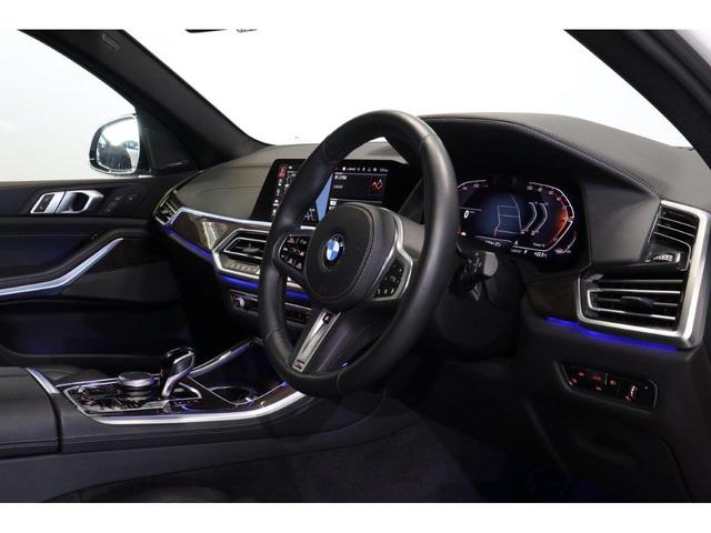 Ｘ５ ｘＤｒｉｖｅ　４０ｄ　Ｍスポーツ　ＢＭＷ認定中古車　衝突被害軽減ブレーキ　アクティブクルーズコントロール　ヘッドアップディスプレイ　電動ガラスサンルーフ　メモリー機能付き電動パワーシート　シートヒーター　ハンドルヒーター（7枚目）