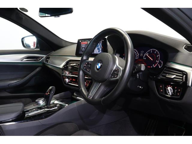 ５シリーズ ５２３ｄ　ｘＤｒｉｖｅ　Ｍスピリット　ＢＭＷ認定中古車　車線逸脱警告　衝突軽減ブレーキ　アクティブ・クルーズ・コントロール（ＡＣＣ）ＬＥＤヘッドライト　全周囲カメラ（３６０度ビュー）前後バンパーセンサー　ヘッドアップ・ディスプレイ　４ＷＤ（19枚目）