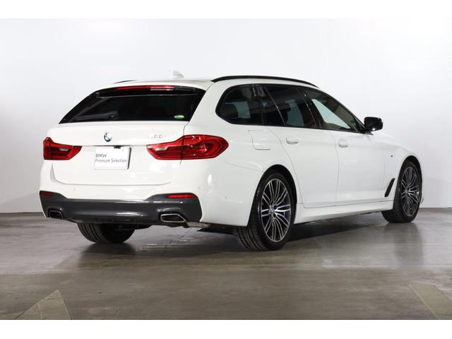 ５シリーズ ５３０ｉツーリング　Ｍスポーツ　ＢＭＷ認定中古車　車線逸脱警告　衝突軽減ブレーキ　ブラックレザーシート　アクティブクルーズコントロール　１９インチアルミ（3枚目）