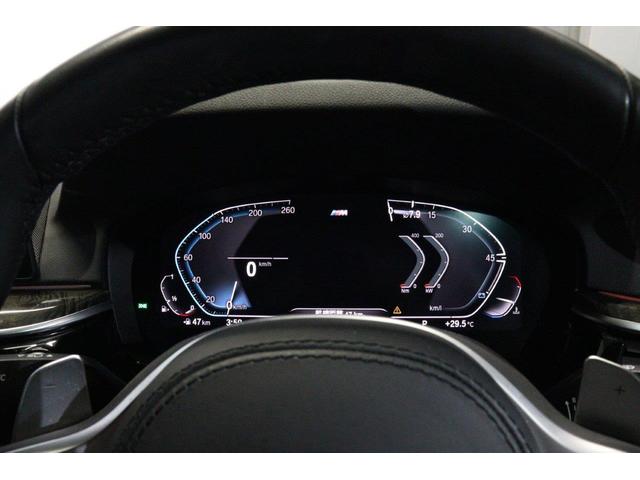 ５シリーズ ５３０ｉツーリング　Ｍスポーツ　ＢＭＷ認定中古車　車線逸脱警告　衝突軽減ブレーキ　ブラックレザーシート　アクティブクルーズコントロール　１９インチアルミ（25枚目）