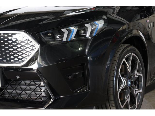 ｉＸ２ 　ＢＭＷ認定中古車　車線逸脱警告　衝突軽減ブレーキ　モカヴァーネスカレザーシート　パノラマサンルーフ　２０インチアルミホイール（5枚目）