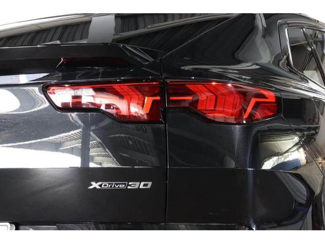 ｉＸ２ 　ＢＭＷ認定中古車　車線逸脱警告　衝突軽減ブレーキ　モカヴァーネスカレザーシート　パノラマサンルーフ　２０インチアルミホイール（14枚目）