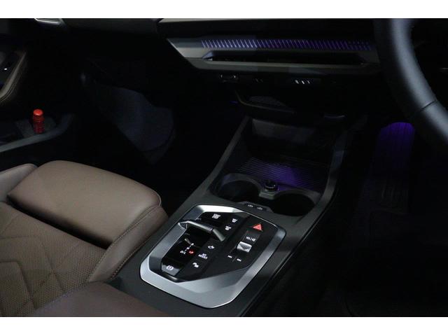 １シリーズ 　ＢＭＷ認定中古車　車線逸脱警告　衝突軽減ブレーキ　テクノロジーパッケージ　ヴェガンザオプション　１８インチアルミホイール　アクティブクルーズコントロール（29枚目）
