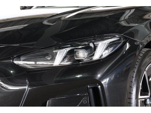 ｉ４ 　ＢＭＷ認定中古車　車線逸脱警告　衝突軽減ブレーキ　ブラックヴァーネスカレザー　アクティブクルーズコントロールシステム（6枚目）