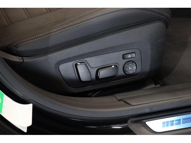 ｉ４ 　ＢＭＷ認定中古車　車線逸脱警告　衝突軽減ブレーキ　ブラックヴァーネスカレザー　アクティブクルーズコントロールシステム（21枚目）