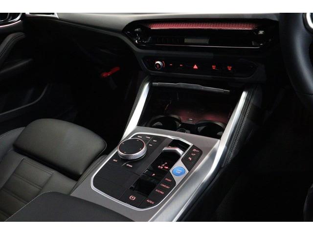 ｉ４ 　ＢＭＷ認定中古車　車線逸脱警告　衝突軽減ブレーキ　ブラックヴァーネスカレザー　アクティブクルーズコントロールシステム（27枚目）