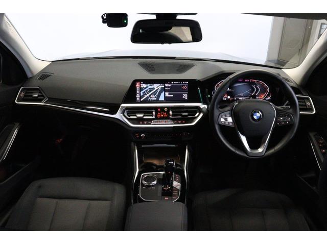 ３シリーズ ３１８ｉ　ＢＭＷ認定中古車　車線逸脱警告　衝突軽減ブレーキ（4枚目）