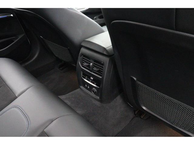 ３シリーズ ３２０ｉ　Ｍスポーツ　ＢＭＷ認定中古車　車線逸脱警告　衝突軽減ブレーキ（13枚目）