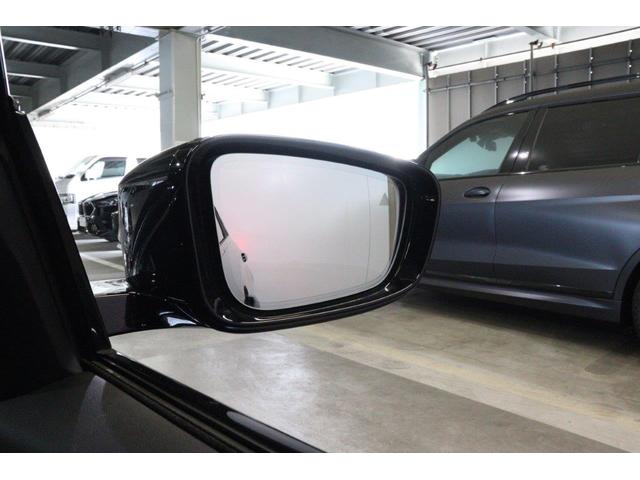 ３シリーズ ３２０ｄ　ｘＤｒｉｖｅＭスポーツエディションシャドー　ＢＭＷ認定中古車　車線逸脱警告　衝突軽減ブレーキ　アクティブクルーズコントロール　１９インチアルミホイール　ＬＥＤヘッドライト（9枚目）