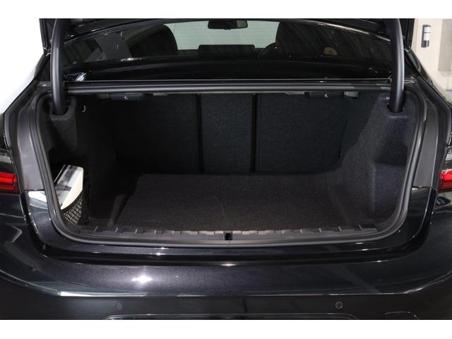 ３シリーズ ３２０ｄ　ｘＤｒｉｖｅＭスポーツエディションシャドー　ＢＭＷ認定中古車　車線逸脱警告　衝突軽減ブレーキ　アクティブクルーズコントロール　１９インチアルミホイール　ＬＥＤヘッドライト（14枚目）