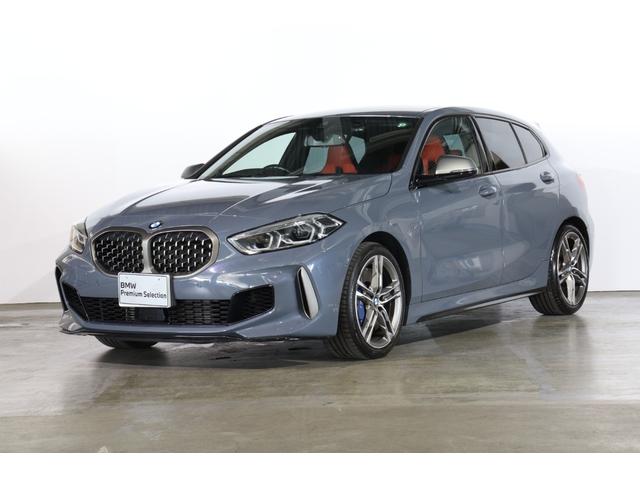 １シリーズ Ｍ１３５ｉ　ｘＤｒｉｖｅ　ＢＭＷ認定中古車　車線逸脱警告　衝突軽減ブレーキ　マグマレッドレザーシート　アクティブクルーズコントロール　１８インチアルミ（2枚目）