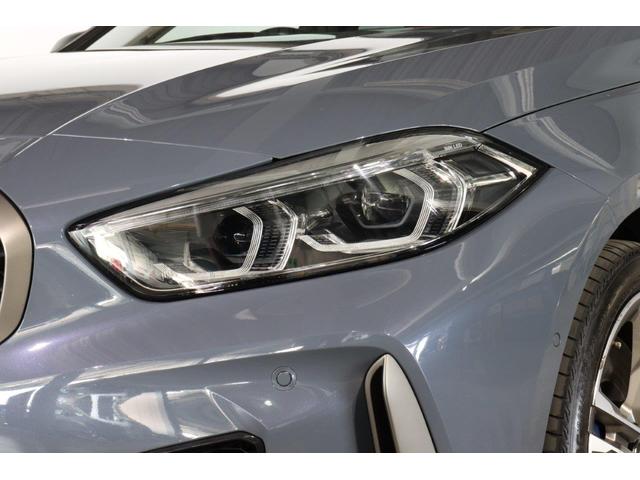 １シリーズ Ｍ１３５ｉ　ｘＤｒｉｖｅ　ＢＭＷ認定中古車　車線逸脱警告　衝突軽減ブレーキ　マグマレッドレザーシート　アクティブクルーズコントロール　１８インチアルミ（6枚目）