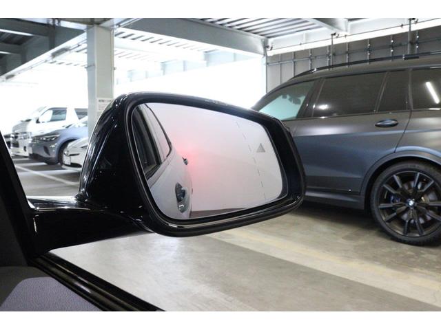 １シリーズ Ｍ１３５ｉ　ｘＤｒｉｖｅ　ＢＭＷ認定中古車　車線逸脱警告　衝突軽減ブレーキ　マグマレッドレザーシート　アクティブクルーズコントロール　１８インチアルミ（9枚目）