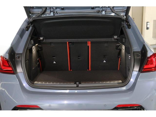 １シリーズ Ｍ１３５ｉ　ｘＤｒｉｖｅ　ＢＭＷ認定中古車　車線逸脱警告　衝突軽減ブレーキ　マグマレッドレザーシート　アクティブクルーズコントロール　１８インチアルミ（15枚目）