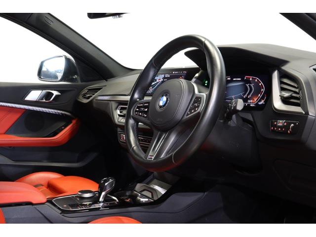 １シリーズ Ｍ１３５ｉ　ｘＤｒｉｖｅ　ＢＭＷ認定中古車　車線逸脱警告　衝突軽減ブレーキ　マグマレッドレザーシート　アクティブクルーズコントロール　１８インチアルミ（18枚目）