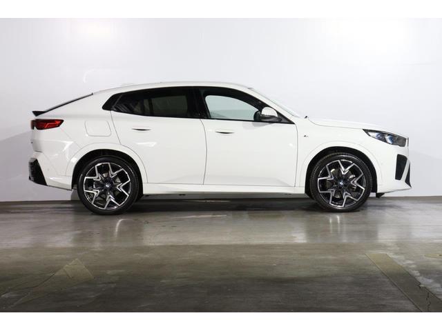 Ｘ２ ｘＤｒｉｖｅ　２０ｉ　Ｍスポーツハイラインパッケージ　ＢＭＷ認定中古車　車線逸脱警告　衝突軽減ブレーキ（5枚目）