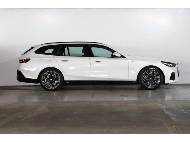 ５シリーズ ５２３ｄ　ｘＤｒｉｖｅツーリング　Ｍスポーツ　ＢＭＷ認定中古車　車線逸脱警告　衝突軽減ブレーキ（5枚目）