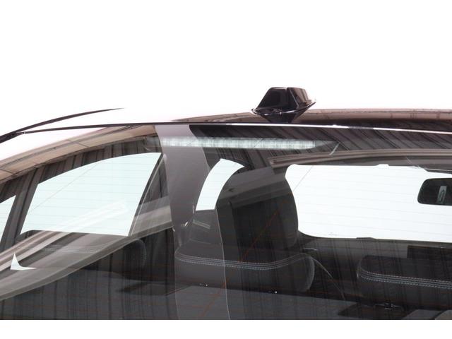 ３シリーズ ３３０ｅ　Ｍスポーツ　ＢＭＷ認定中古車　車線逸脱警告　衝突軽減ブレーキ　ブラックヴァーネスカレザー（9枚目）