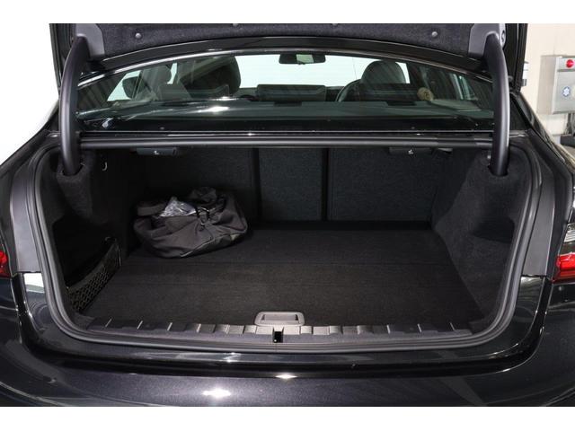 ３シリーズ ３３０ｅ　Ｍスポーツ　ＢＭＷ認定中古車　車線逸脱警告　衝突軽減ブレーキ　ブラックヴァーネスカレザー（14枚目）