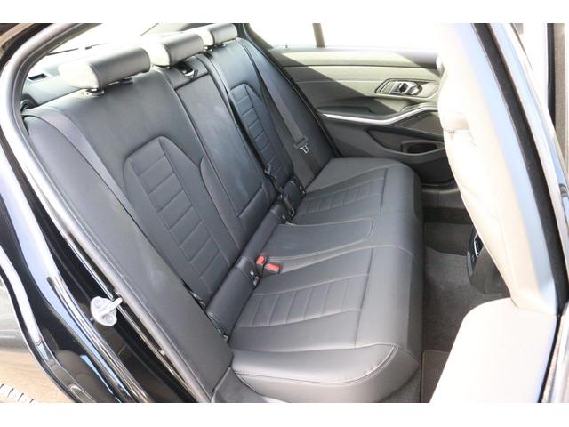 ３シリーズ ３３０ｅ　Ｍスポーツ　ＢＭＷ認定中古車　車線逸脱警告　衝突軽減ブレーキ　ブラックヴァーネスカレザー（18枚目）