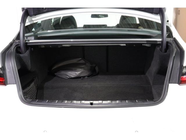 ３シリーズ ３３０ｅ　Ｍスポーツ　ＢＭＷ認定中古車（17枚目）