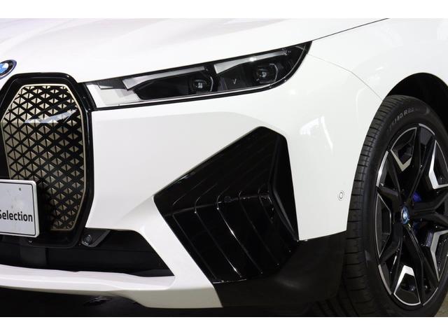 ｉＸ ｘＤｒｉｖｅ　５０　ＢＭＷ認定中古車　車線逸脱警告　衝突軽減ブレーキ（4枚目）