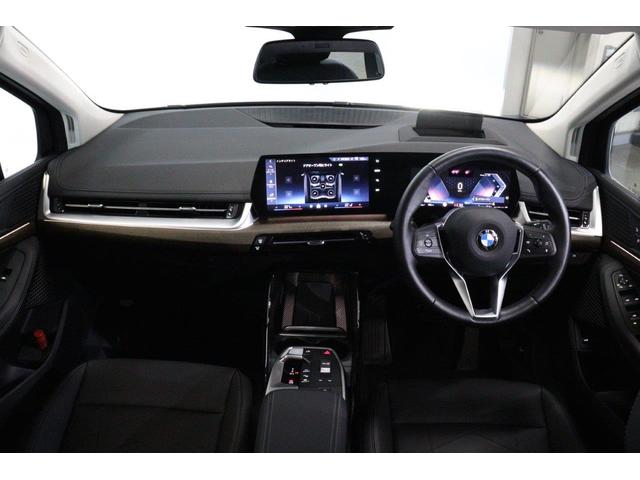 2シリーズ 218dアクティブツアラー エクスクルーシブ BMW認定中古車 車線逸脱警告 衝突軽減ブレーキ(3枚目)