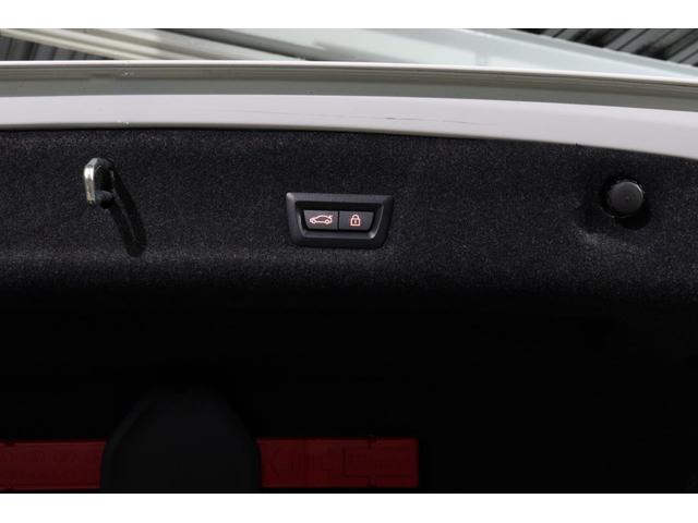 ３シリーズ ３３０ｅ　Ｍスポーツ　ハイラインパッケージ　ＢＭＷ認定中古車　車線逸脱警告　衝突軽減ブレーキ（7枚目）