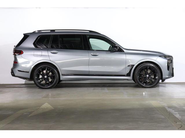 Ｘ７ Ｍ６０ｉ　ｘＤｒｉｖｅ　ＢＭＷ認定中古車　車線逸脱警告　衝突軽減ブレーキ（3枚目）