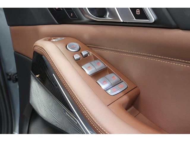 Ｘ７ Ｍ６０ｉ　ｘＤｒｉｖｅ　ＢＭＷ認定中古車　車線逸脱警告　衝突軽減ブレーキ（14枚目）