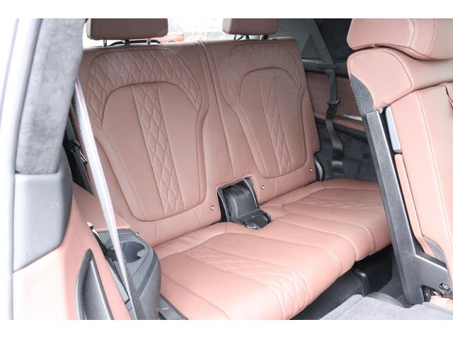 Ｘ７ Ｍ６０ｉ　ｘＤｒｉｖｅ　ＢＭＷ認定中古車　車線逸脱警告　衝突軽減ブレーキ（18枚目）