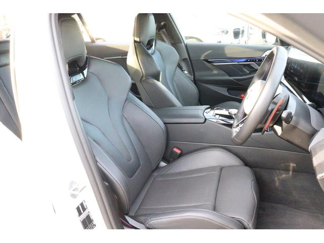 Ｍ５ Ｍ５　ＢＭＷ認定中古車　車線逸脱警告　衝突軽減ブレーキ（9枚目）