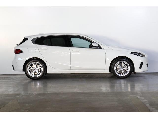 １シリーズ １２０ｄ　ハイラインパッケージ　ＢＭＷ認定中古車　車線逸脱警告　衝突軽減ブレーキ（4枚目）