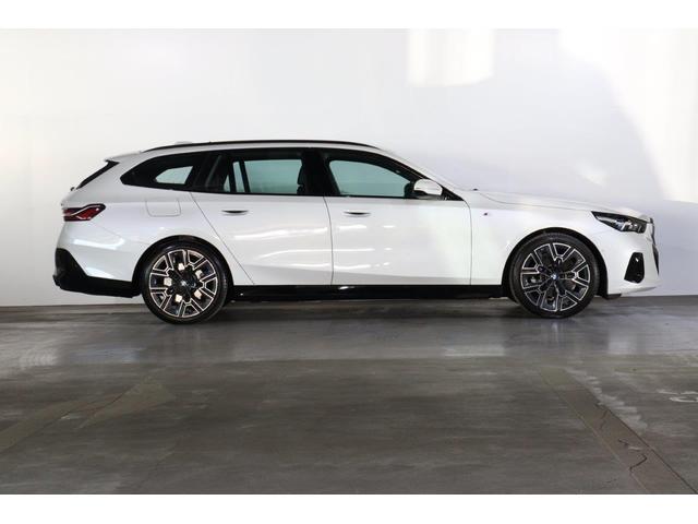 5シリーズ 523d xDriveツーリング Mスポーツ BMW認定中古車 車線逸脱警告 衝突軽減ブレーキ(4枚目)
