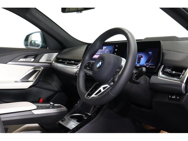 Ｘ２ ｘＤｒｉｖｅ　２０ｉ　Ｍスポーツハイラインパッケージ　ＢＭＷ認定中古車　車線逸脱警告　衝突軽減ブレーキ（8枚目）