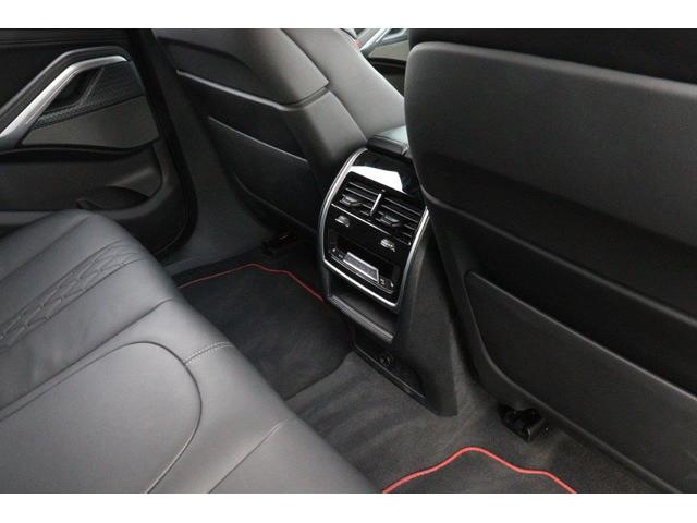 X6 M50i ハイラインパッケージ BMW認定中古車(26枚目)